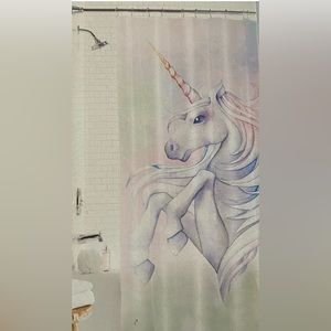 Unicorn shower curtain,PLASTIC,NWT,unicorn pattern,original packaging